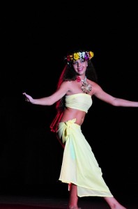 Ori Tahiti. Les fondamentaux de la danse tahitienne (1)